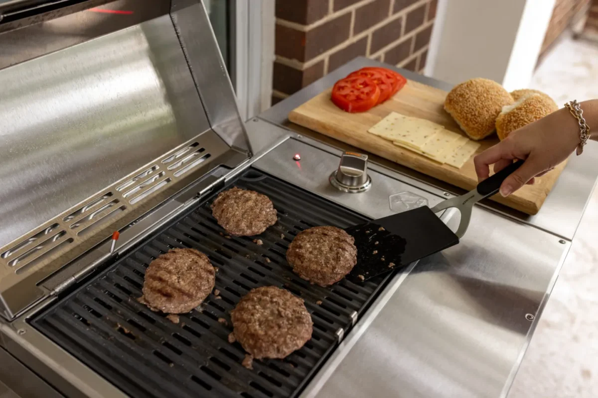 Kenyon Argentina Parrillas Eléctricas - Preparación de hamburguesas