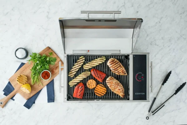 Kenyon Argentina parrillas electricas portables cocinando-pollo-y-verduras
